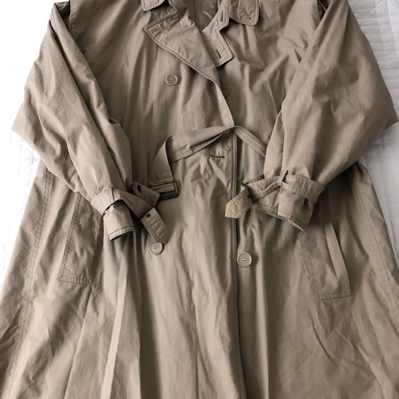 Vintage Hugo Boss Trench Coat - Picture 3 of 6